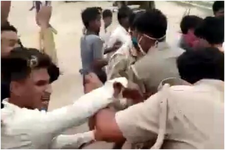 यूपी में शराब माफिया लगातार पुलिस पर हमला बोल रहे हैं.