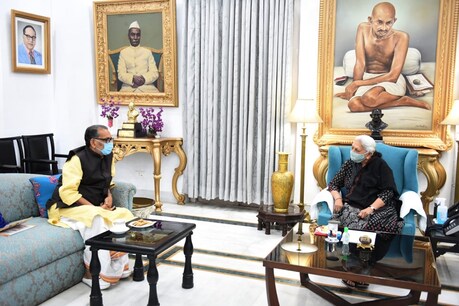 Lucknow News: यूपी बीजेपी प्रभारी राधा मोहन सिंह ने की राज्यपाल आनंदी बेन पटेल से मुलाक़ात