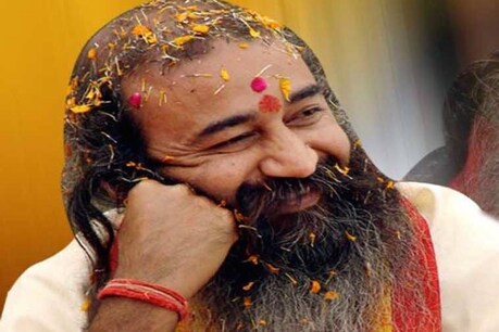 आचार्य प्रमोद कृषणम के ट्वीट के बाद उत्तर प्रदेश में राजनीति गर्मा गई है. (फोटो ट्वीटर से साभार)