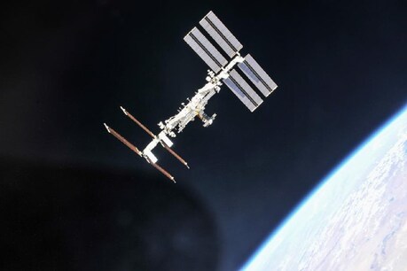 रूस पहले से ही इंटरेशनल स्पेस स्टेशन (ISS) छोड़ने के संकेत दे चुका है. (प्रतीकात्मक तस्वीर: shutterstock)