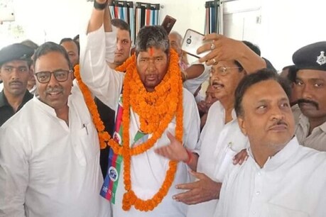 पशुपति कुमार पारस को आज लोजपा का अध्यक्ष चुना जाएगा.