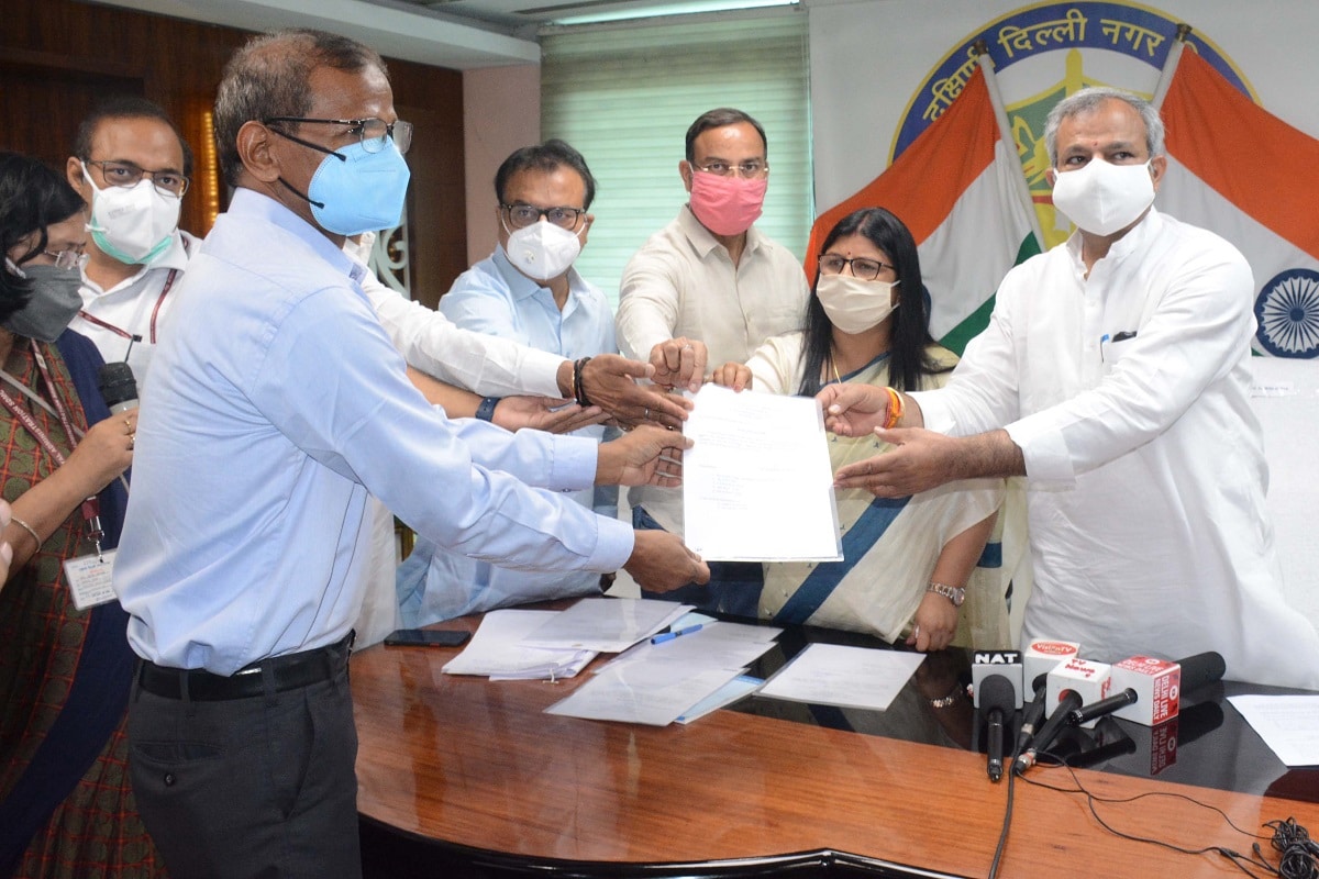 Coronavirus, COVID-19, Delhi Government, MCD, कोरोना संक्रमण, कोविड-19, दिल्ली सरकार, एमसीडी, साउथ दिल्ली नगर निगम, आदेश गुप्ता, बीजेपी, अनामिका