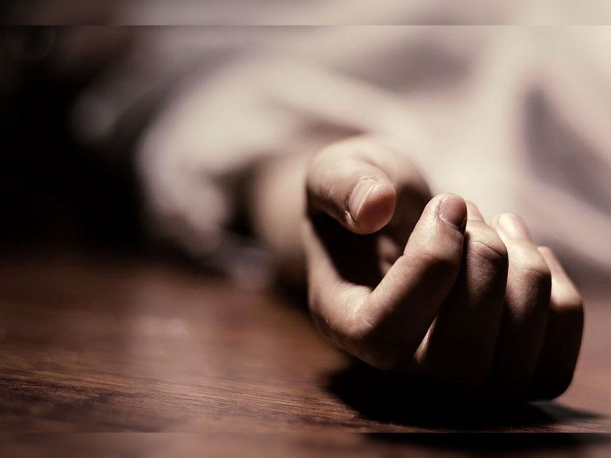 Station Master Suicide News: बीकानेर में स्टेशन मास्टर ने ट्रेन के आगे कूदकर की आत्महत्या, हाल ही में हुई थी शादी- Bikaner News Station master commits suicide by jumping in front of train nodbk