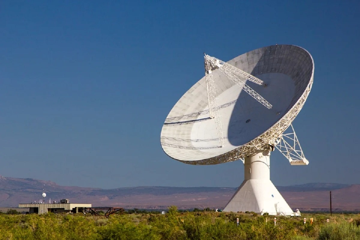 Radio Signals, NASA, Moon, Human base on Moon, Communication Technology, University Of Western Australia,