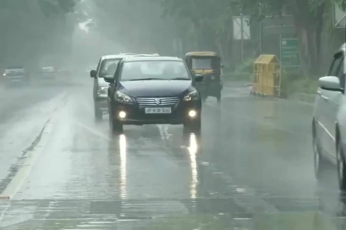 Weather Update: बिहार, यूपी में पूरे हफ्ते जमकर बरसेंगे बादल! दिल्ली में मानसून का इंतजार जारी