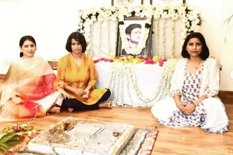 Sushant's sisters have hope for justice. (Photo Credits: divinemitz/Instagram)