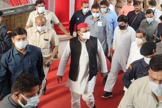 अखिलेश यादव ने कहा है कि बीजेपी सरकार का यूपी की सत्ता से बाहर होना तय है। 