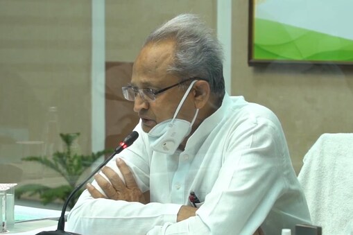 राजस्थान सरकार ने डीओपीटी को कैडर रिव्यू का प्रस्ताव भेजा. (फाइल फोटो) राजस्थान सरकार ने डीओपीटी को कैडर रिव्यू का प्रस्ताव भेजा. (फाइल फोटो)