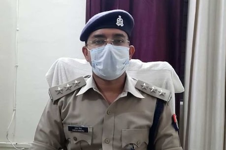 सीओ सिटी, बलरामपुर वरुण कुमार मिश्रा ने बताया कि वीडियो में दिख रहे सभी आरोपियों को गिरफ्तार कर लिया गया है.
