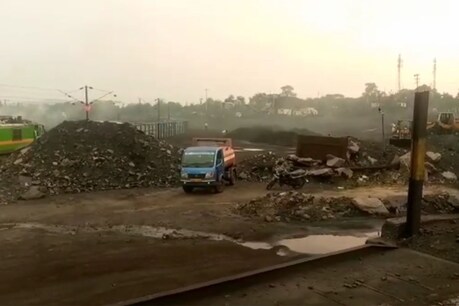 सीसीएल महाप्रबंधकों पर बोकारो के दो थानों में केस दर्ज कराया गया है.