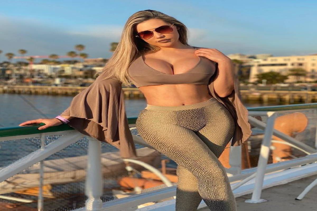 Twitter, hot model, Whitney Paige Venable, florida hot model, banned on twitter, twitter account suspend, Social networking site,Instagram Account, @whitneypaige.tv