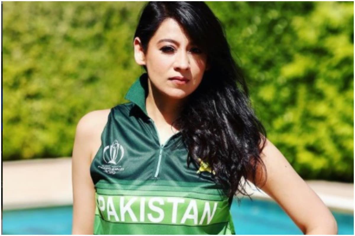  नई दिल्ली. रिजला रेहान पाकिस्तानी की रहने वाली हैं. वर्ल्ड कप 2019 के दौरान उन्होंने काफी सुर्खियां बटोरी थी. (फोटो साभार-thatpakistanifan)