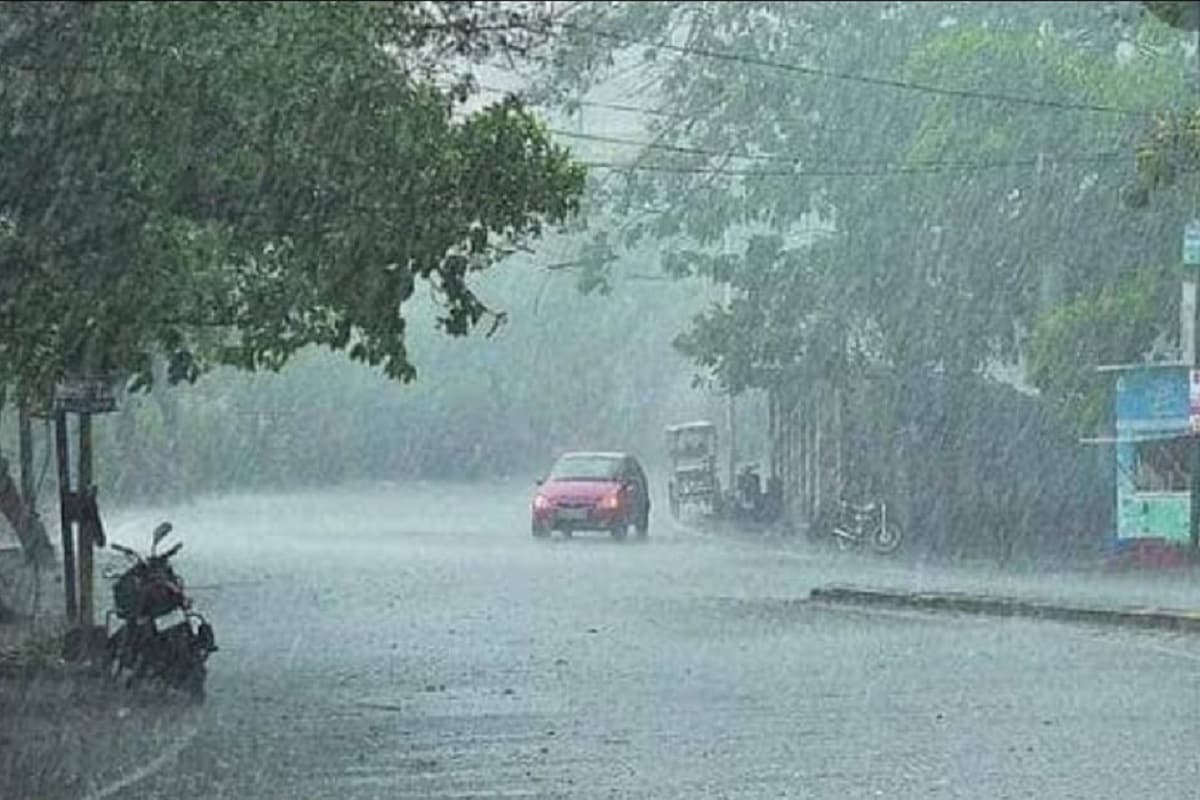 Weather Update: राजस्थान में कई जगहों पर भारी बारिश, अगले 24 घंटे के अंदर इन  जिलों में वज्रपात की संभावना - Weather Update Heavy rain at many places in  Rajasthan NODBK – News18 हिंदी
