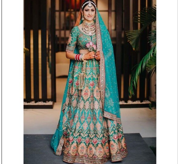 sabyasachi lehenga on rent in chandigarh