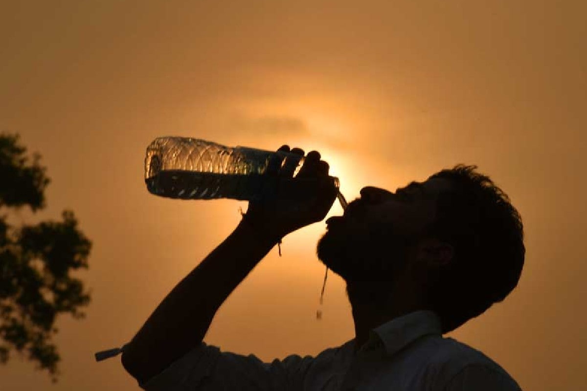 Top 10 News: दिल्ली में गर्मी का कहर, लू के चलते यलो अलर्ट जारी; पढ़ें 10 बड़ी खबरें