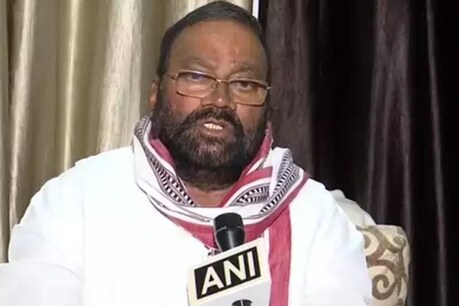 योगी सरकार में मंत्री स्वामी प्रसाद मौर्य ने यूपी में अगले सीएम को लेकर बड़ा बयान दिया है. (ANI)