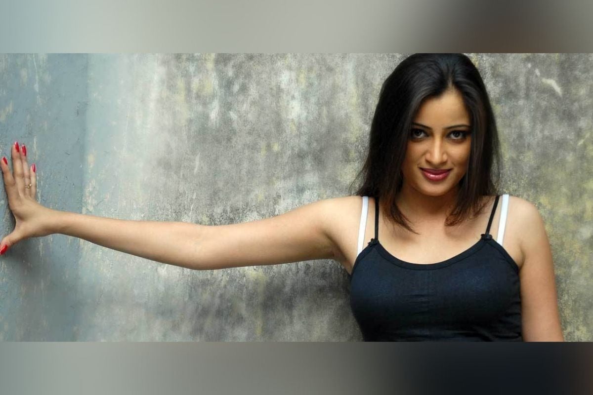 नवनीत कौर राणा ने राजनीति में आने से पहले तेलुगू फिल्मों में किया था ...