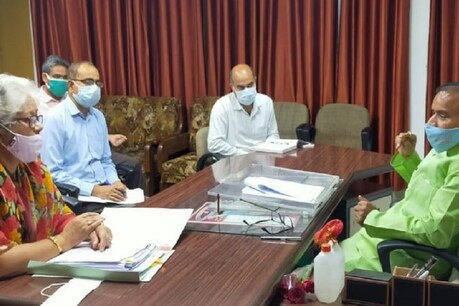 उच्च शिक्षा मंत्री की उपस्थिति में हुई विभाग की बैठक.