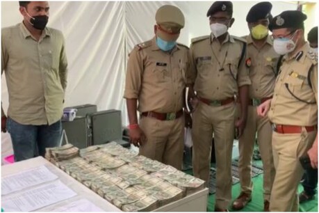 गिरोह के अब तक पांच लोग पुलिस के हत्थे चढ़ चुके हैं.