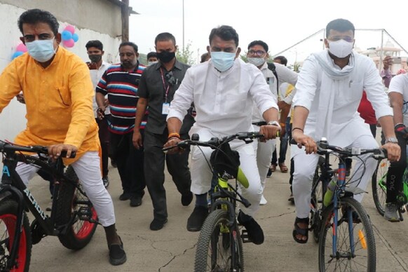 इंदौर में कोरोना वैक्सीनेशन महा अभियान के पहले दिन कुछ ऐसा रहा नज़ारा