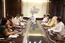 वैक्सीन लगवाने पर ही पब्लिक प्लेस में मिलेगी एंट्री, MP सरकार ले सकती है फैसला