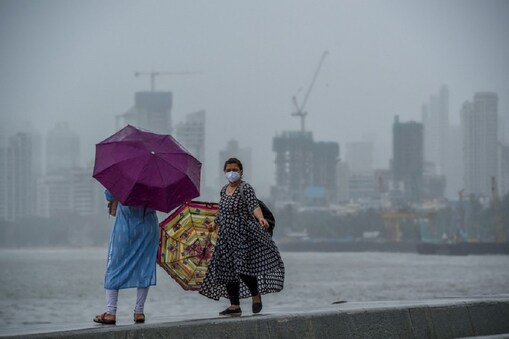 हरियाणा में 29 जुलाई तक बारिश के आसार. फाइल फोटो (Photo by Punit PARANJPE / AFP) हरियाणा में 29 जुलाई तक बारिश के आसार. फाइल फोटो (Photo by Punit PARANJPE / AFP)