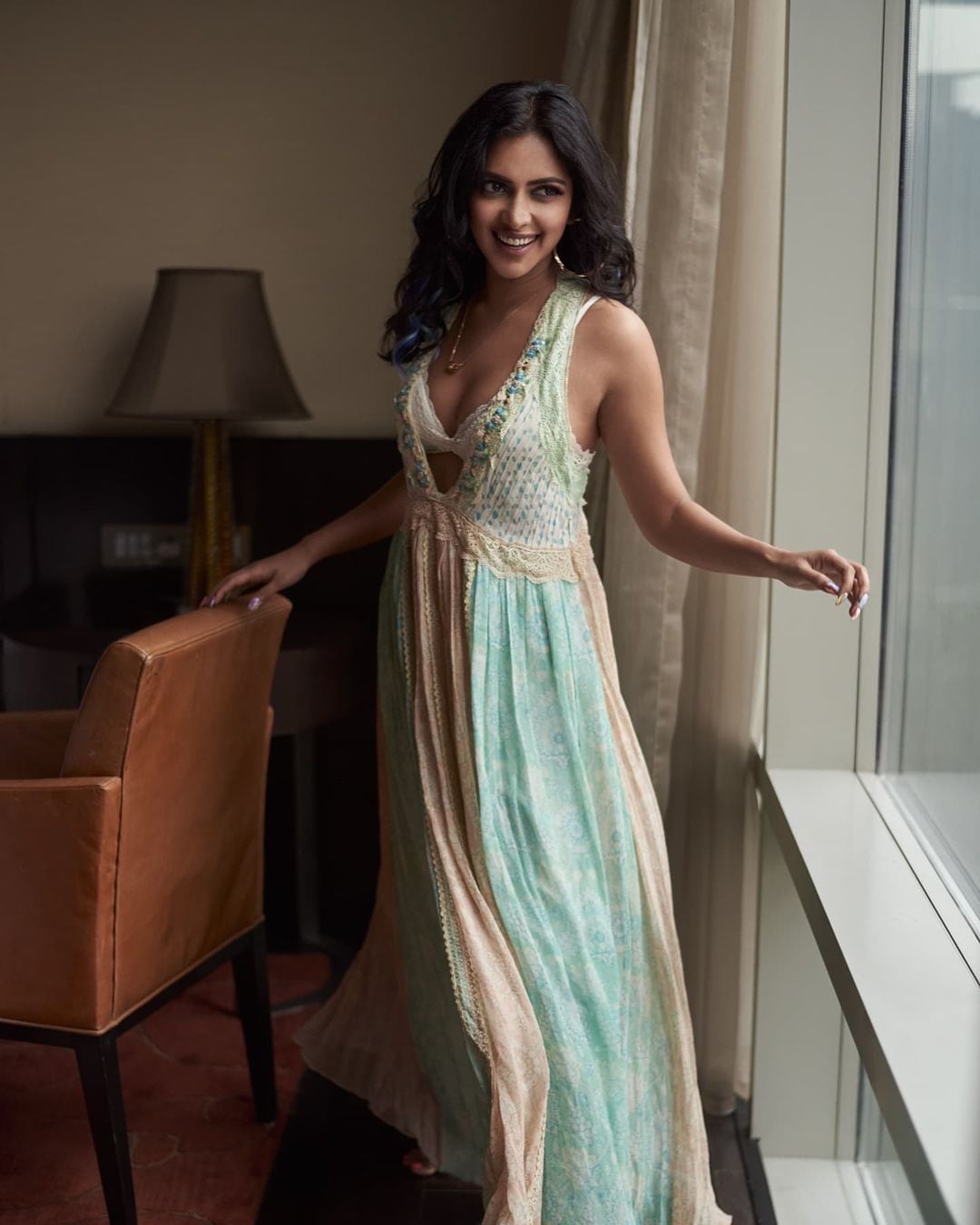  अमला पॉल (Amala Paul Instagram) को इंडस्ट्री में करीब 12 साल हो चुके हैं. शुरुआत में बिना ब्रेक के उन्होंने कई फिल्मों में काम किया. कई उतार-चढ़ाव का अनुभव किया और अपनी एक जगह बनाई. (Instagram/Photo/AmalaPaul)
