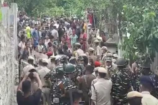 असम-मिजोरम तनाव: 6 पुलिसकर्मियों की मौत, पत्थरबाजी और लाठीचार्ज; जानें क्या  है विवाद– News18 Hindi