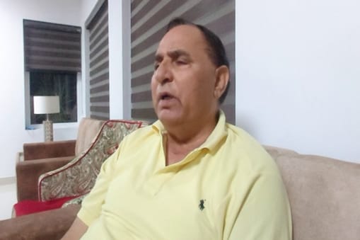बीजेपी नेता रोहिताश्व शर्मा ने सप्ताह भर पहले पार्टी और संगठन को काफी खरी-खोटी सुनाई थी बीजेपी नेता रोहिताश्व शर्मा ने सप्ताह भर पहले पार्टी और संगठन को काफी खरी-खोटी सुनाई थी