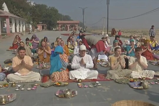 गया के पितृपक्ष मेला में पितरों को पिंड चढ़ाने हर साल लाखों लोग गया आते हैं (फाइल फोटो)