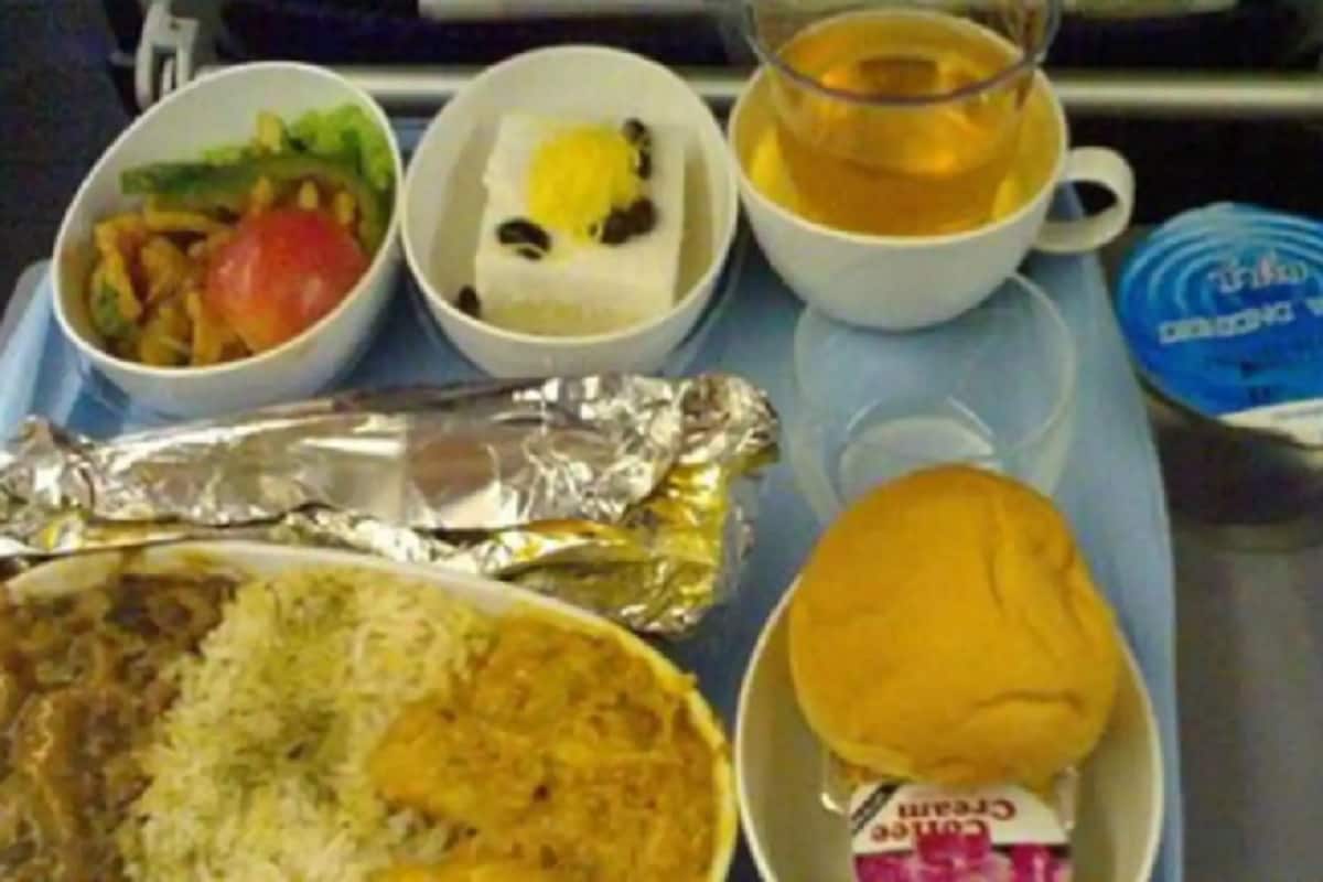 क्या है एयरलाइंस में परोसा जाने वाला हिंदू मील, जो शुद्ध शाकाहारी नहीं