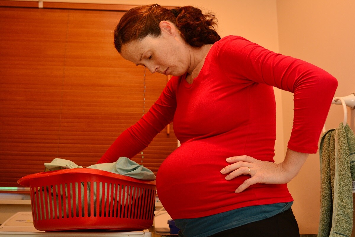 these-household-chores-to-avoid-during-pregnancy-news18-hindi