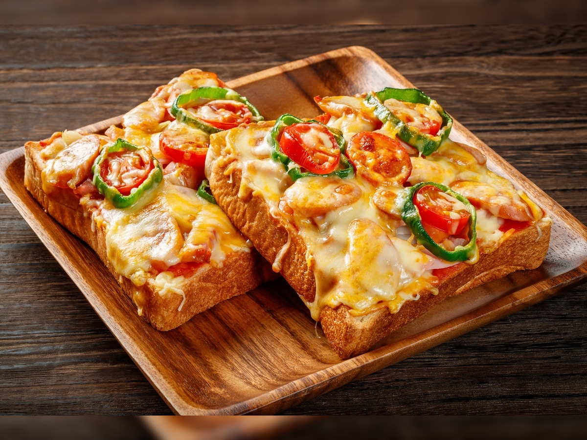 Viral bread pizza recipe