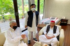 OPINION: राजनीतिक परिवारों में विरासत की जंग, हर जगह है उत्तराधिकार की लड़ाई!