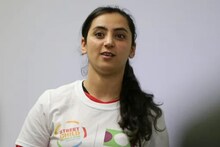 तालिबान के आने से अफगानी महिला फुटबॉल टीम के सपनों पर आफत का पहाड़ टूट पड़ा
