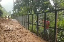 भारी बारिश से धारचूला में कई जगह भूस्खलन, चीन सीमा से लगती सड़कों का बुरा हाल