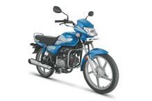 Hero HF Deluxe बाइक देती है 83 किमी का माइलेज, जानिए कीमत और फीचर्स