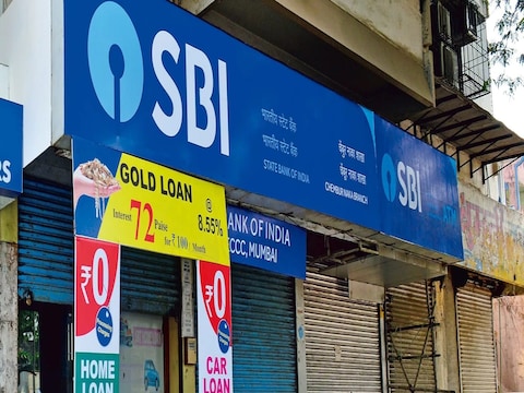 Bank Holidays- रिजर्व बैंक ऑफ इंडिया (RBI) की वेबसाइट के मुताबिक, देशभर के कई शहरों में अगले 13 दिन बैंक बंद रहेंगे. 
