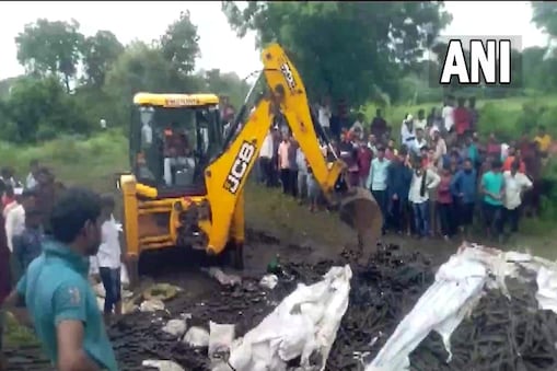 maharashtra a tipper truck carrying 15 labourers overturns in buldhana– News18 Hindi