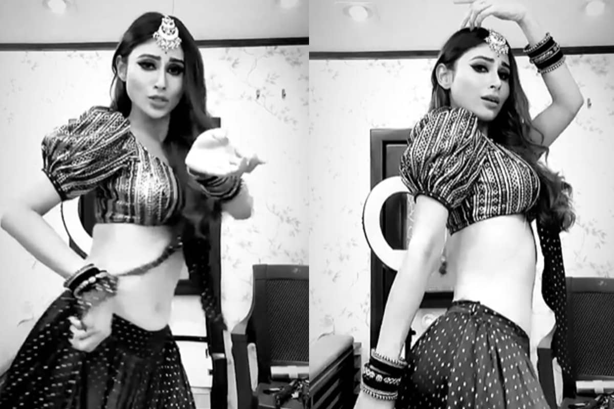 मौनी रॉय ने 'लेके पहला-पहला प्यार' गाने पर खूब मटकाई कमरिया, डांस मूव्स देखकर क्रेजी हुए फैंस | Mouni Roy dance on leke pehla pehla pyaar went viral on internet– News18 Hindi