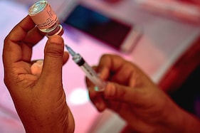 बारिश के बावजूद एक ही दिन बिहार में 18 लाख से अधिक लोगों ने लिया कोरोना टीका