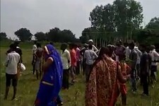 अलीगढ़ : खेत में मिली लापता दलित लड़की की लाश, बलात्कार के बाद हत्या की आशंका