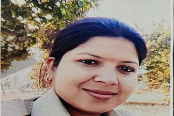 9 महीने से लापता छत्तीसगढ़ CID की महिला आरक्षक, वृंदावन में फूल बेचती मिली