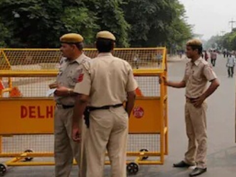 दिल्ली पुलिस और यूपी एटीएस की संयुक्त कार्रवाई में गिरफ्तार किए गए आतंकियों का संबंध आईएसआई से बताया जा रहा है. (सांकेतिक तस्वीर)