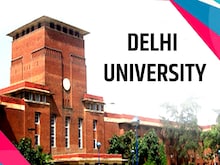 लखीमपुर हिंसा के विरोध में दिल्ली यूनिवर्सिटी के छात्रों ने किया प्रदर्शन