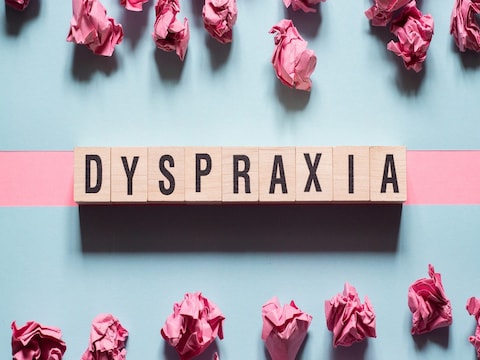Dyspraxia में कोर्डिनेश, बैलेंस और मूवमेंट में परेशानी होती है. (Image- Shutterstock)