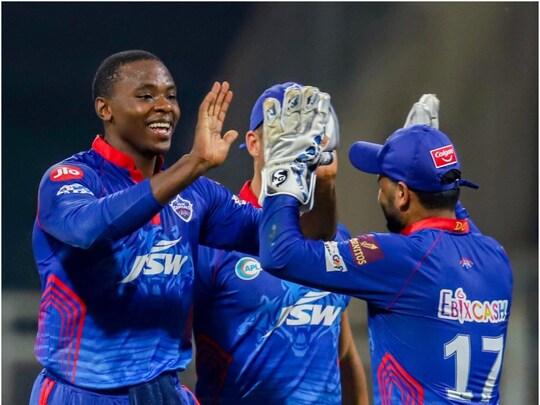 T20 World Cup 2021: कागिसो रबाडा (Kagiso Rabada) ने बांग्लादेश के खिलाफ 3 विकेट लिए. (PTI)