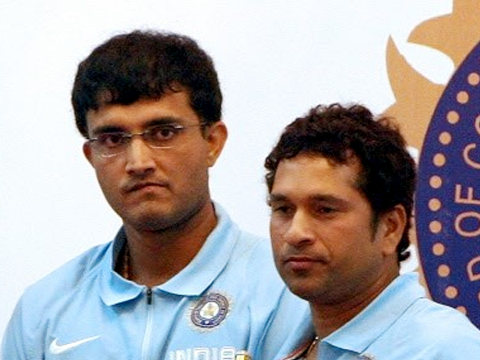 सचिन तेंदुलकर की कप्तानी वाली भारतीय टीम को पाकिस्तान ने 1996 के सहारा कप वनडे टूर्नामेंट में 3-2 से हराया था. (AFP)
