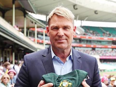 शेन वॉर्न ने बेटे के साथ बाइक चला रहे थे  (Instagram/ShaneWarne