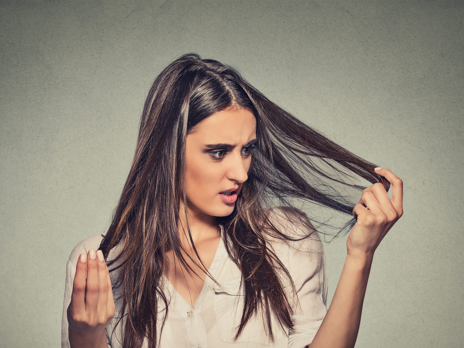 तेजी से हो रहे हैं बाल सफेद, तो काले करने के लिए करें ये 3 उपाय - hair care tips how to make white hair black pra – News18 हिंदी तेजी से हो रहे हैं बाल सफेद, तो काले करने के लिए करें ये 3 उपाय - hair care tips how to make white hair black pra – News18 हिंदी